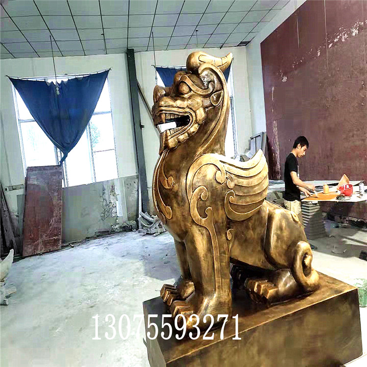 徐州玻璃鋼雕塑廠：影響廣場(chǎng)玻璃鋼雕塑設(shè)計(jì)的因素